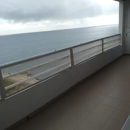 Carmen Molina Edificio Esmeralda קלפה
