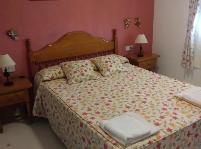 Carmen Molina Edificio Esmeralda Кальпе